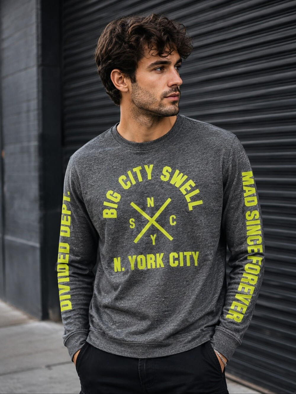 H&M Divided Big City Swell NYC Graphic Crewneck Sweatshirt Men’s L Gray Neon